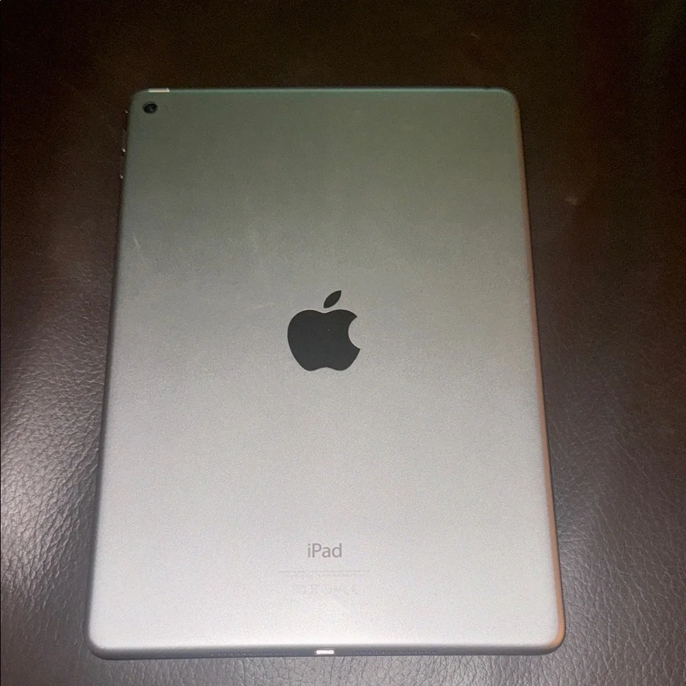 iPad Air 2 - 64GB very good condition -